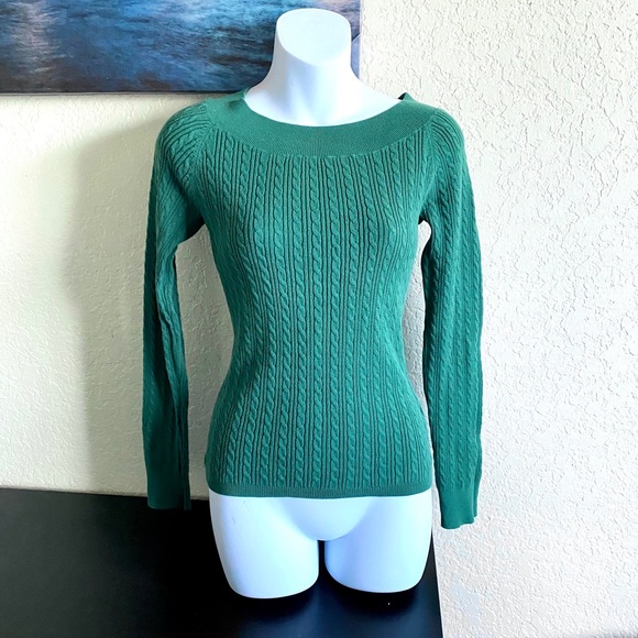 GAP Green Pullover Sweater - Picture 10 of 13